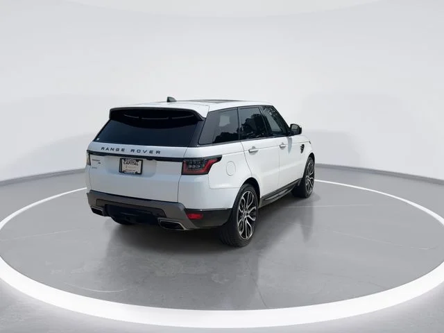 Used 2022 White Land Rover HSE Silver Edition image 6