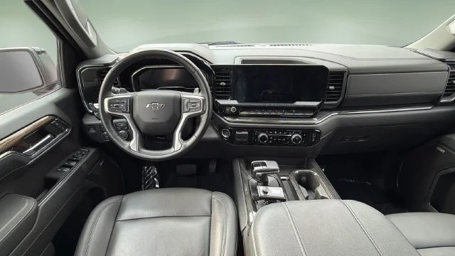 Used 2024 White Chevrolet RST image 11
