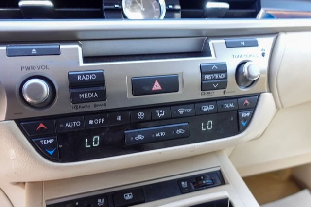 Used 2014 Red Lexus 350 image 20