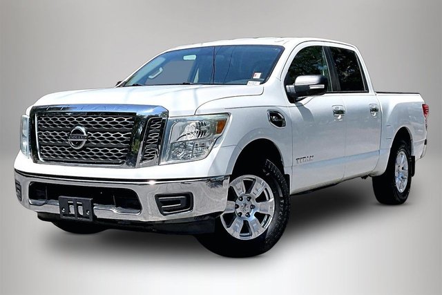 2017 Nissan Titan SV