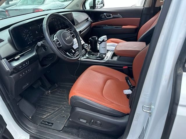 Used 2024 White Kia SX Prestige image 17