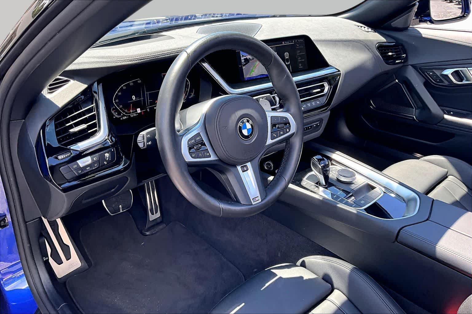 Certified Used 2026 Portimao Blue Metallic BMW sDrive30i image 18