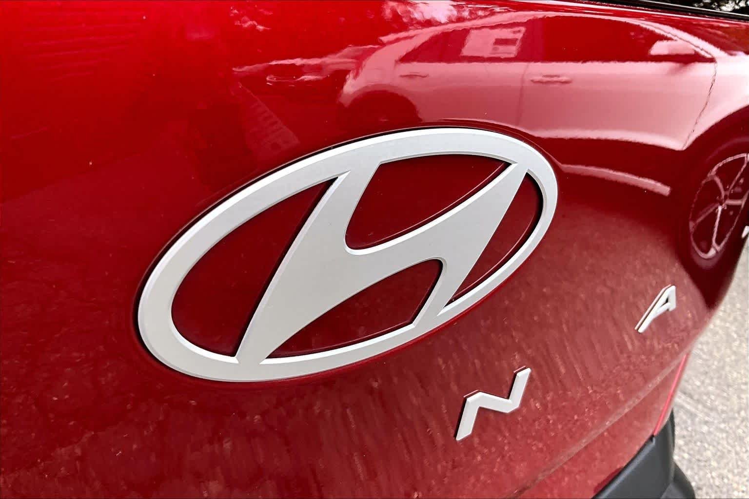 Used 2024 Ultimate Red Metallic Hyundai SEL image 29