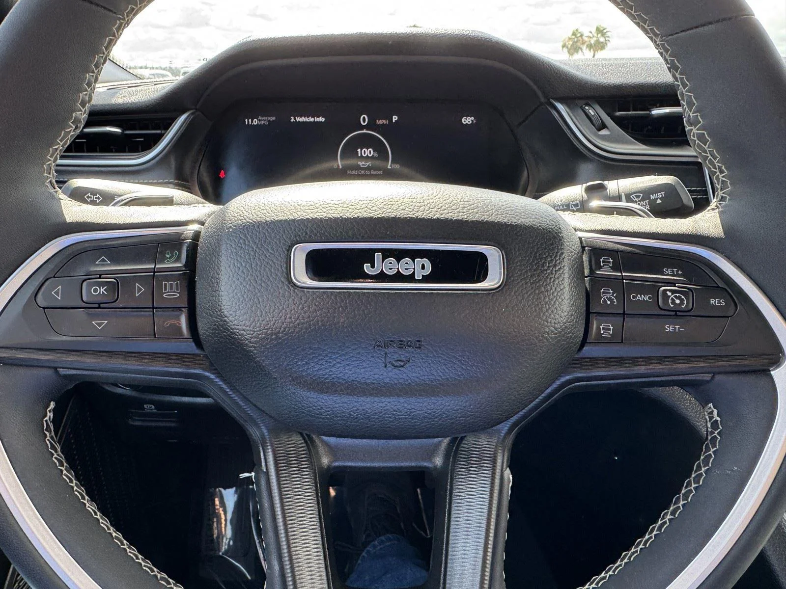 Used 2024 Baltic Gray Metallic Clearcoat Jeep Altitude image 29