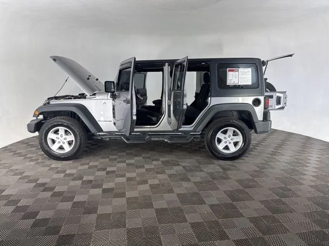 Used 2014 Gray Jeep Unlimited Sport image 11