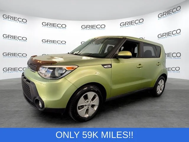 Used 2015 Green Kia Base image 3