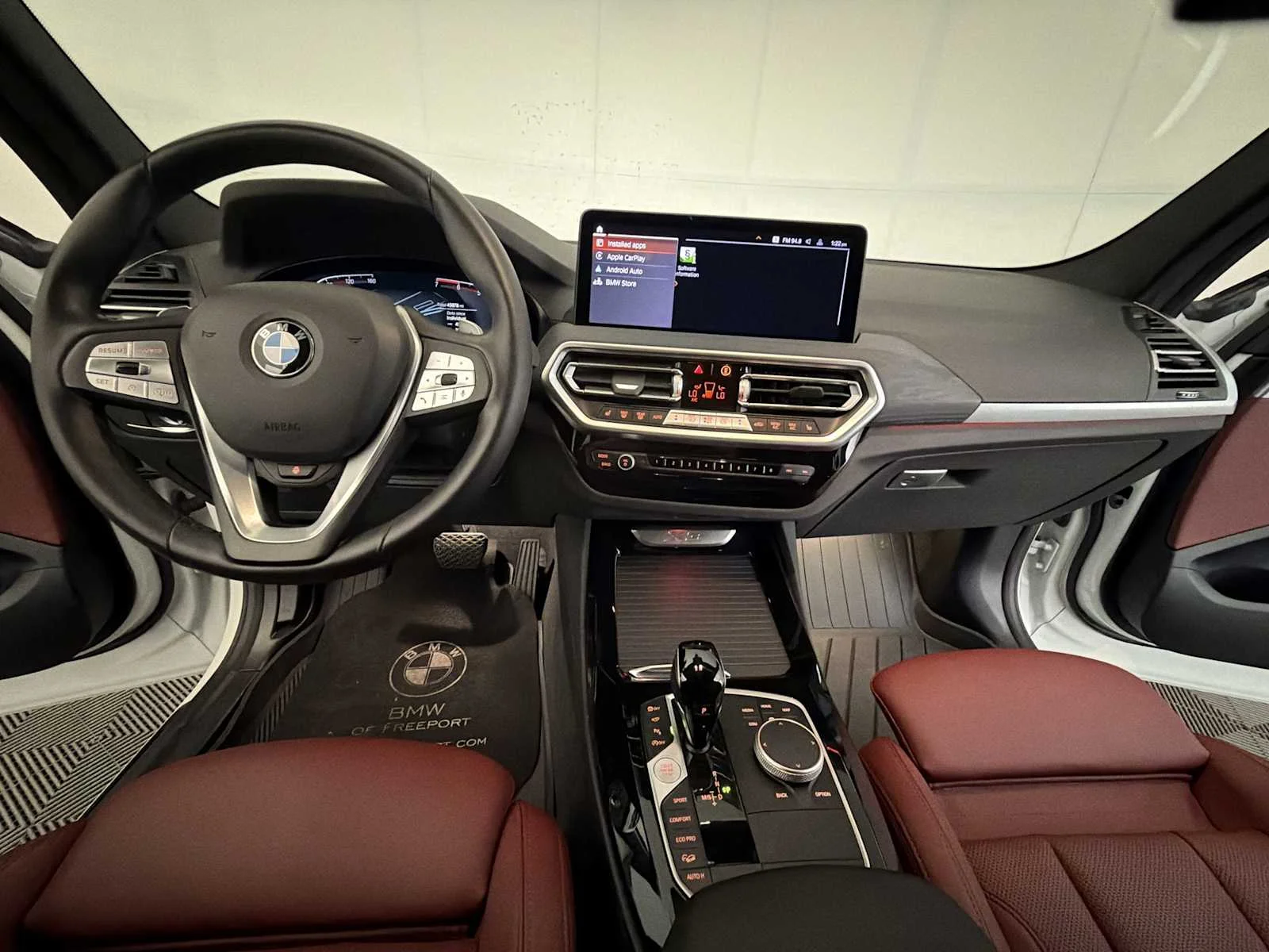 Used 2024 Alpine White BMW xDrive30i image 17