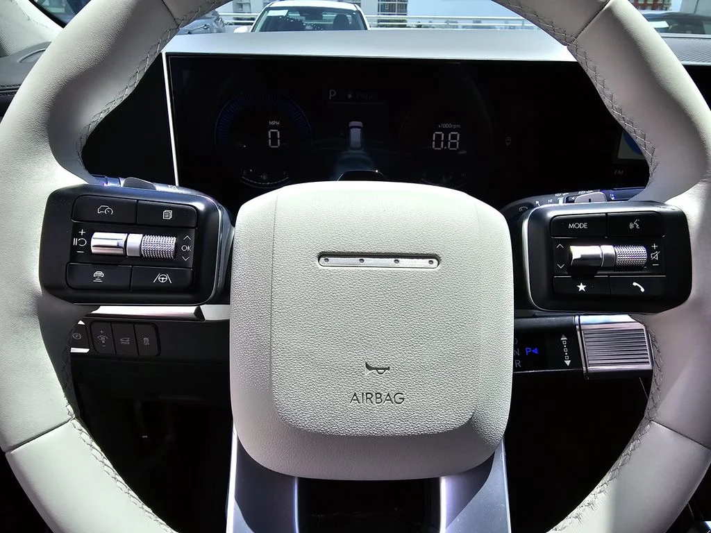 New 2027 Gray Hyundai SEL image 17