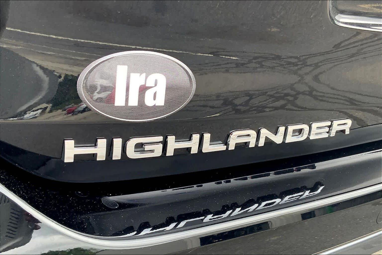 Used 2022 Midnight Black Metallic Toyota Limited image 61