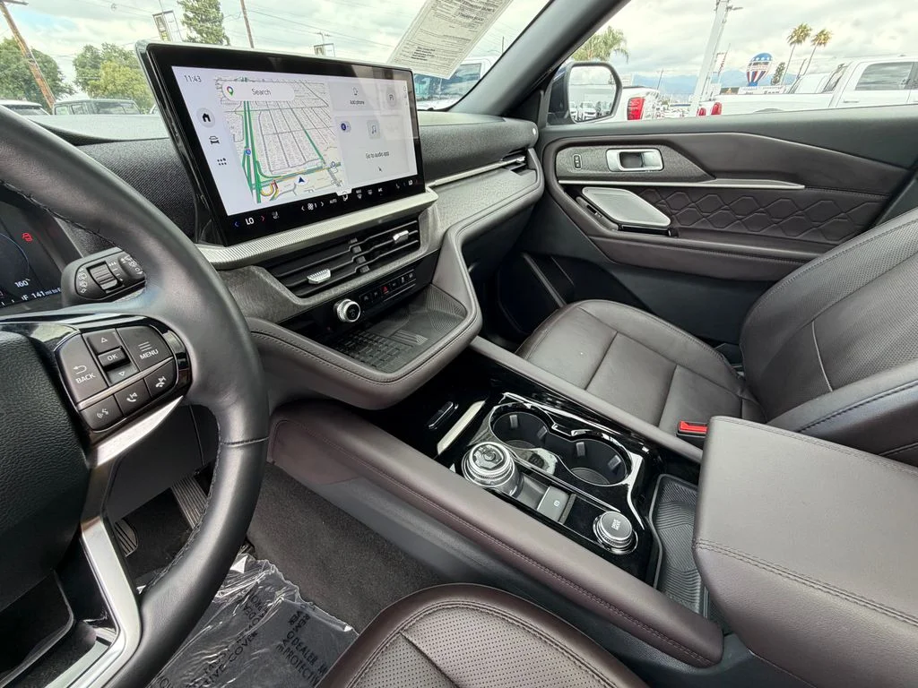 Used 2025 Gray Ford Platinum image 32