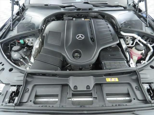 New 2026 Obsidian Black Metallic Mercedes-Benz S 580e image 31