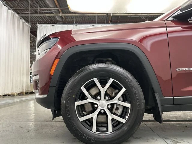 Used 2024 Red Jeep Limited image 21