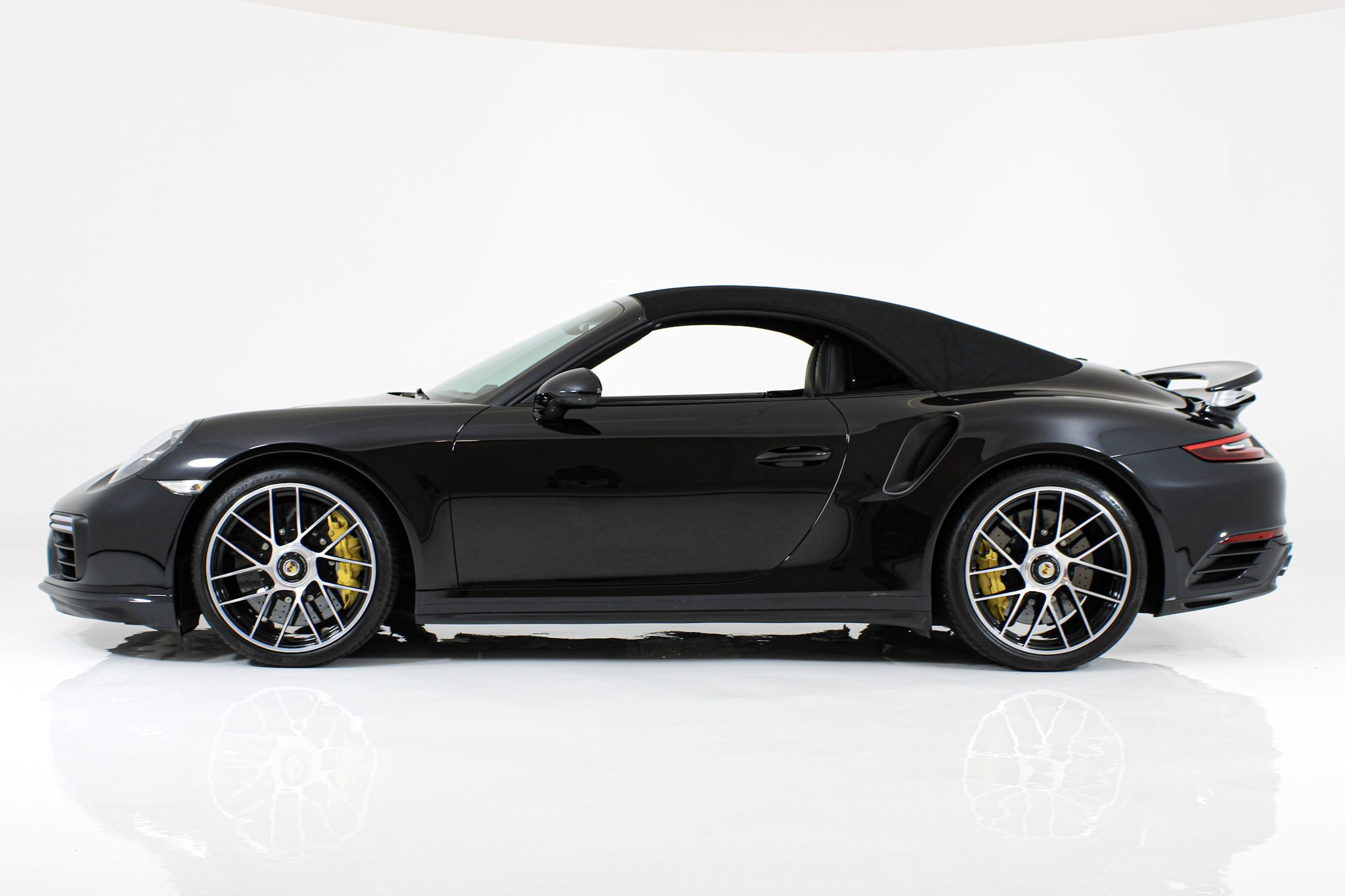 Used 2019 Black Porsche Turbo S Cabriolet image 5