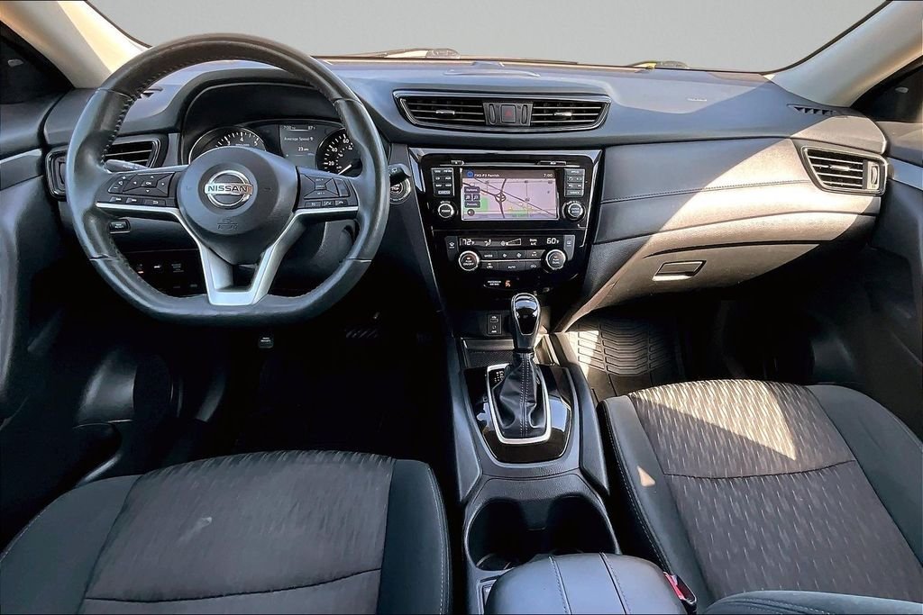 Used 2017 Red Nissan SV image 13