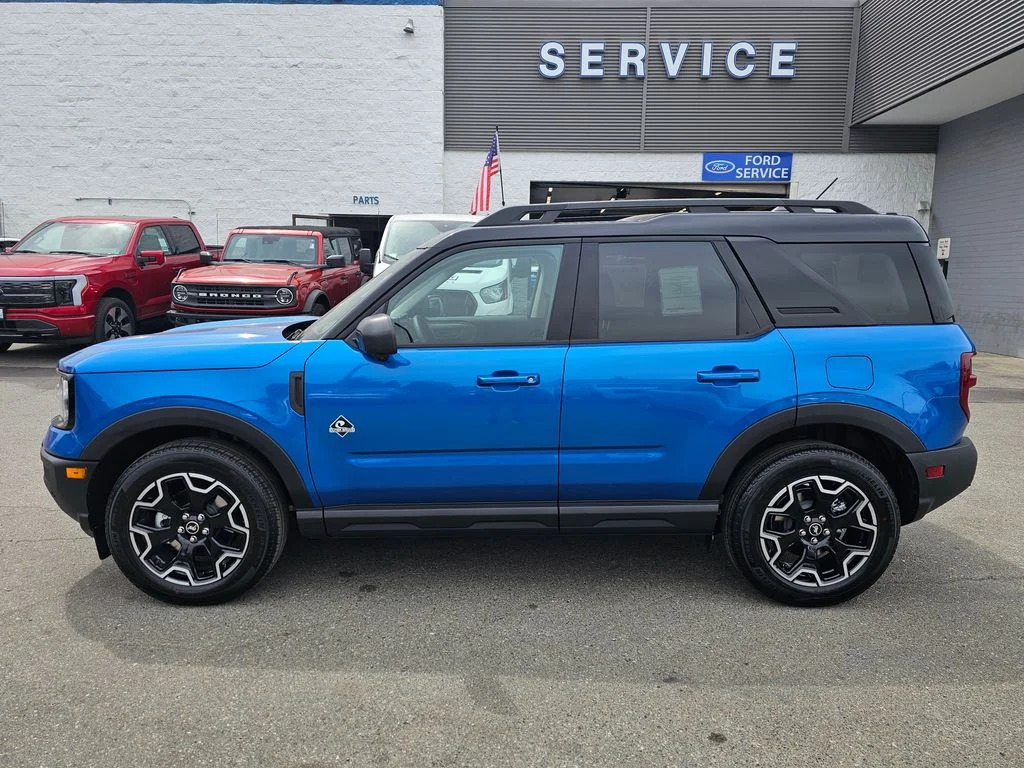 New 2025 Velocity Blue Metallic Ford Outer Banks® image 4