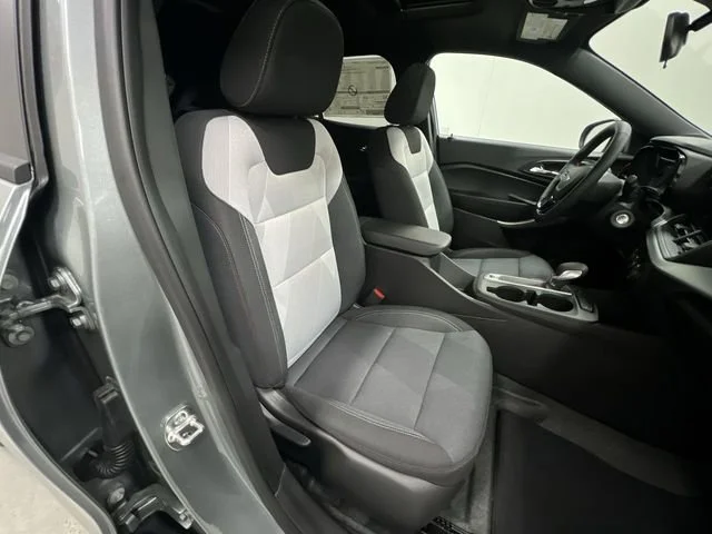 New 2026 Sterling Gray Metallic Chevrolet 1RS image 26