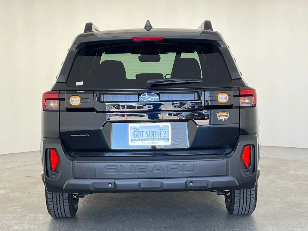 New 2026 CRYSTAL BLACK SILICA Subaru Wilderness image 5