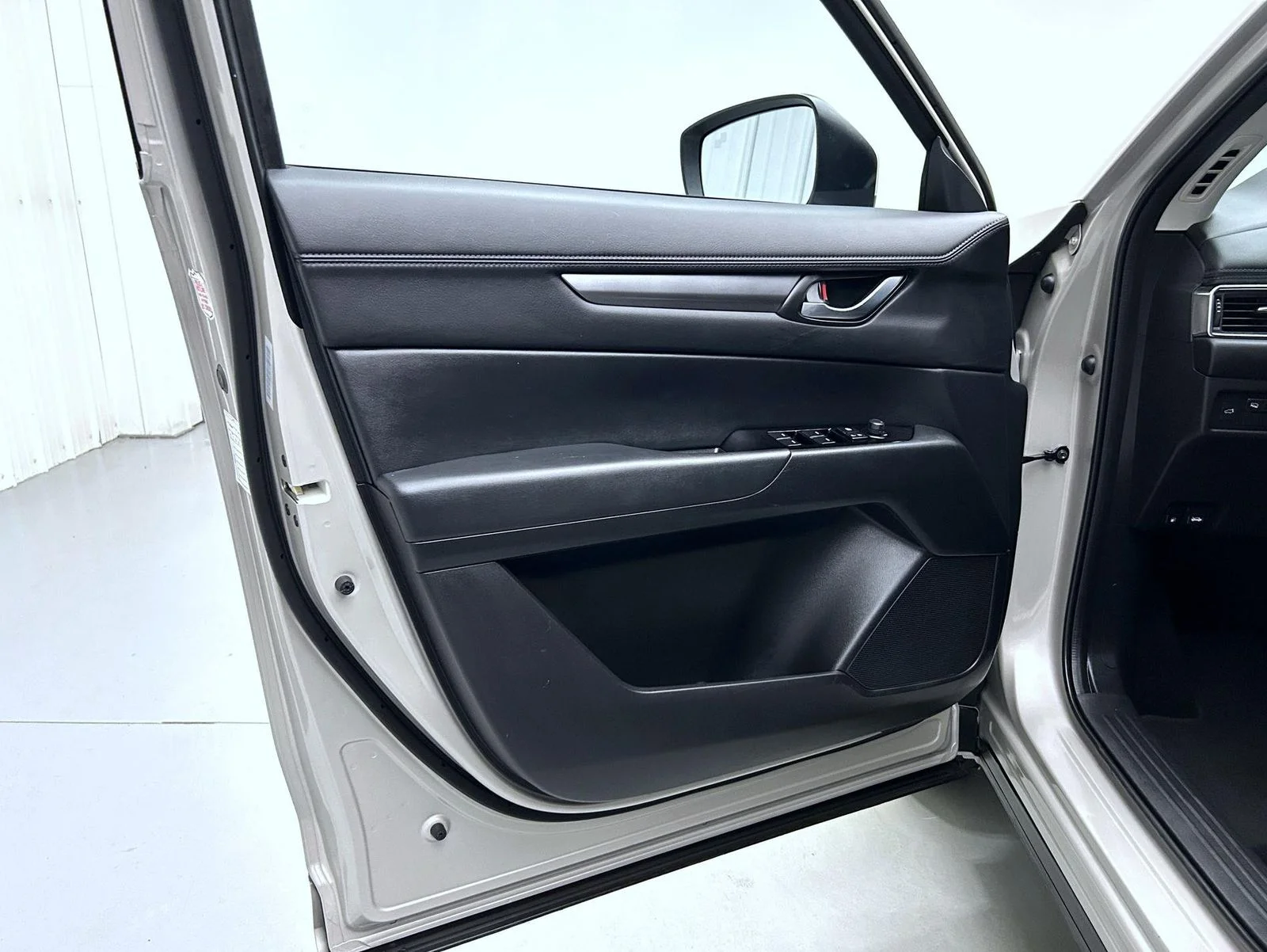 Used 2025 Silver Mazda 2.5 S Preferred Package image 9