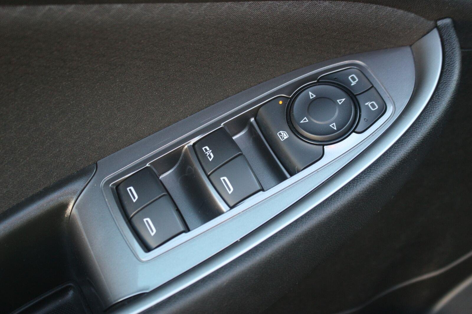 Used 2024 Summit White Chevrolet 1LT image 14
