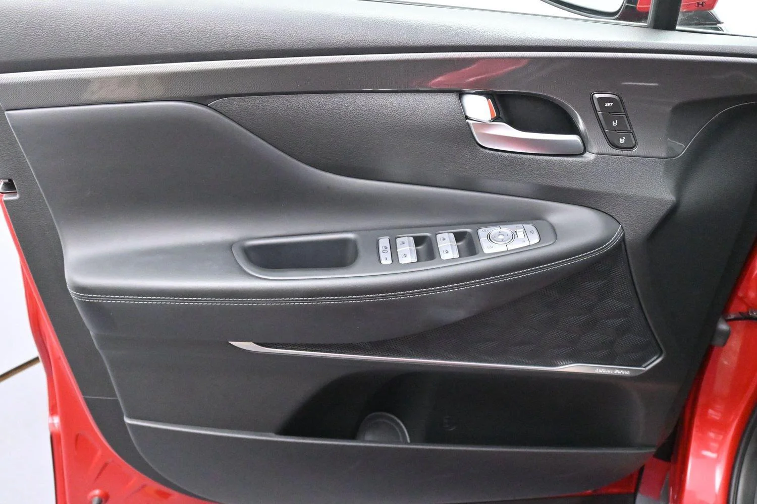 Used 2023 Red Hyundai Calligraphy image 11
