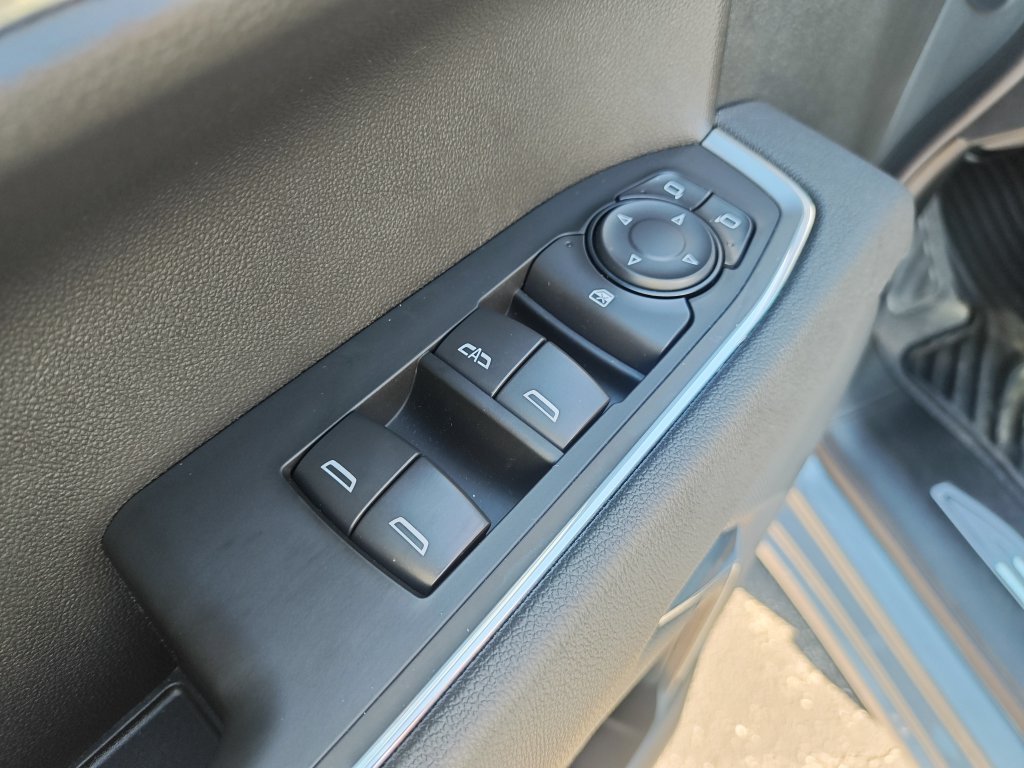 Used 2026 Silver GMC Elevation image 11