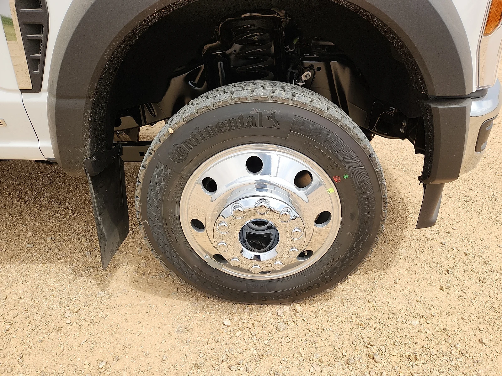 New 2026 Oxford White Ford F-450® XL image 9
