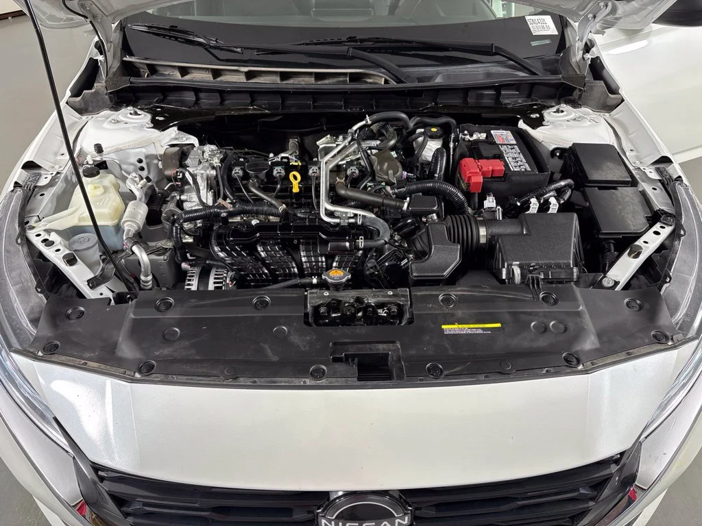 Used 2024 White Nissan 2.5 SV image 38