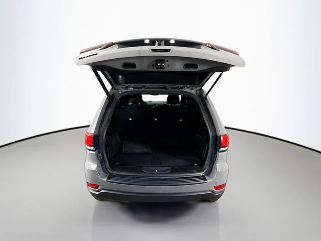 Used 2020 Gray Jeep Laredo image 23