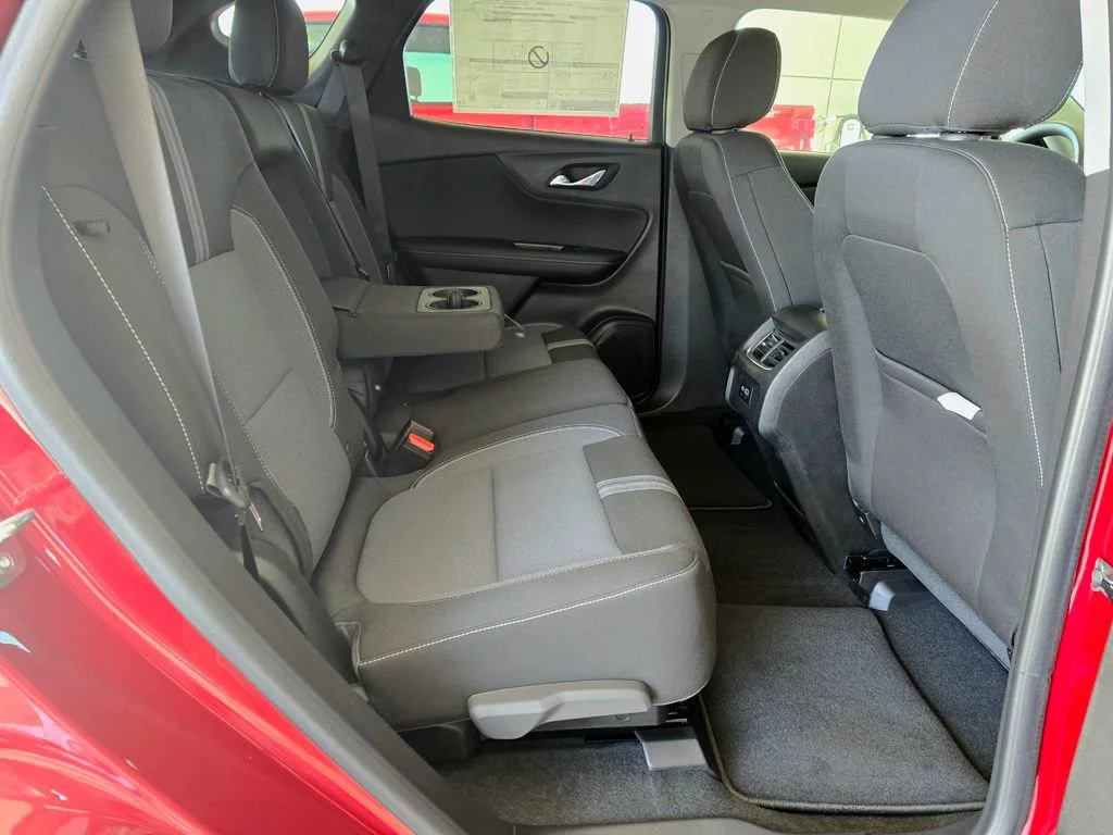 2025 Chevrolet Blazer 2LT - Photo 17