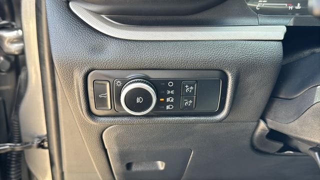 Used 2023 Gray Ford XLT image 23