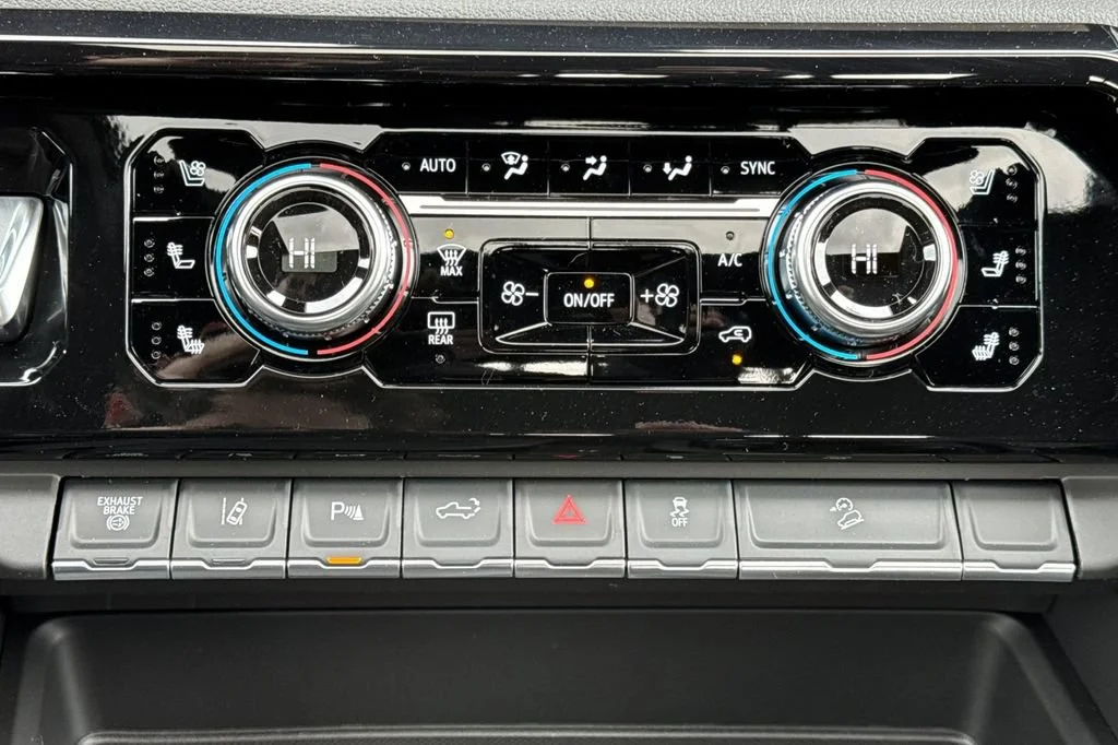 New 2026 Onyx Black GMC AT4 image 17