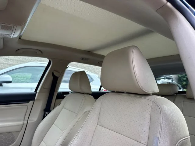 Used 2013 Tempest Blue Metallic Volkswagen 2.0L TDI image 3
