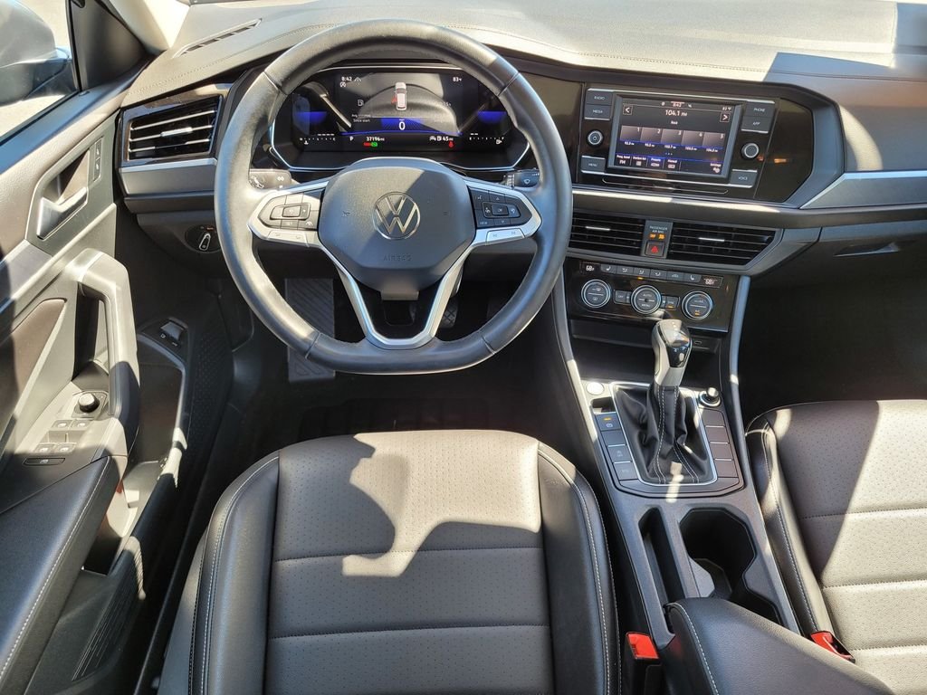 Used 2023 Gray Volkswagen 1.5T SE image 13
