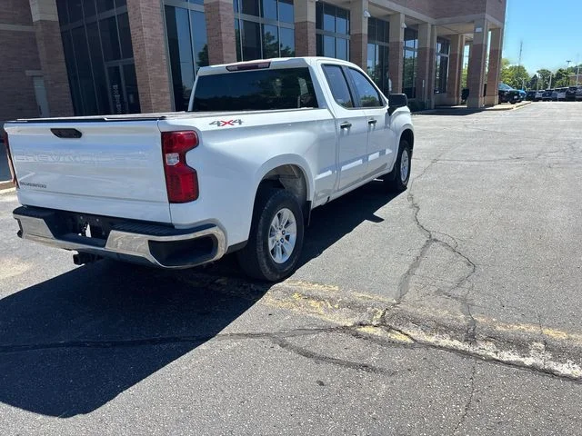 Used 2023 White Chevrolet WT image 13