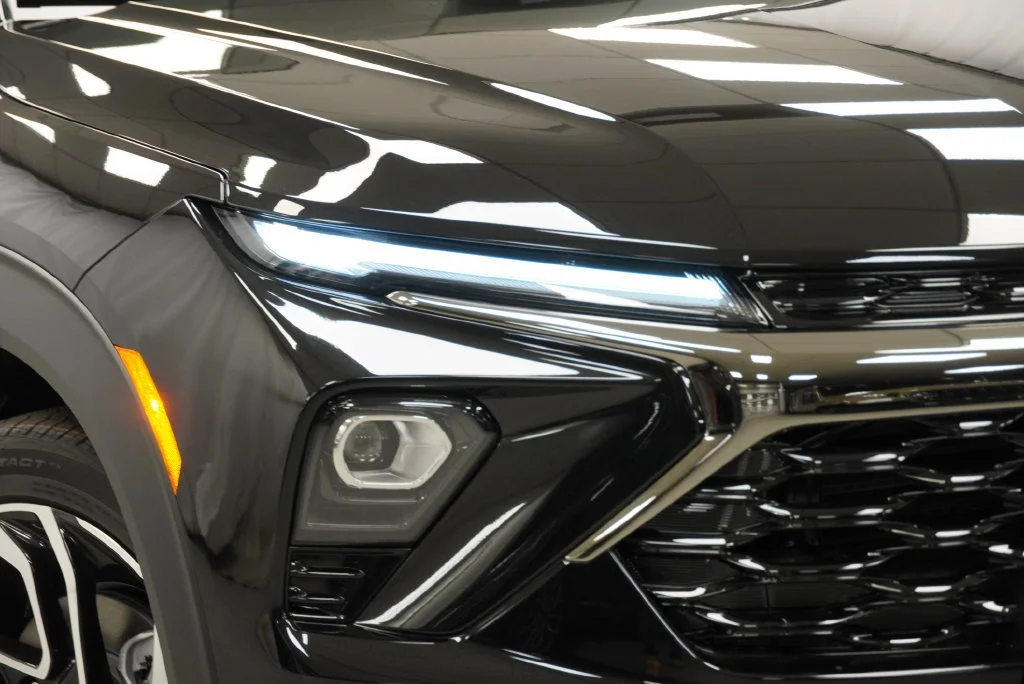 New 2026 Mosaic Black Metallic Chevrolet RS image 9