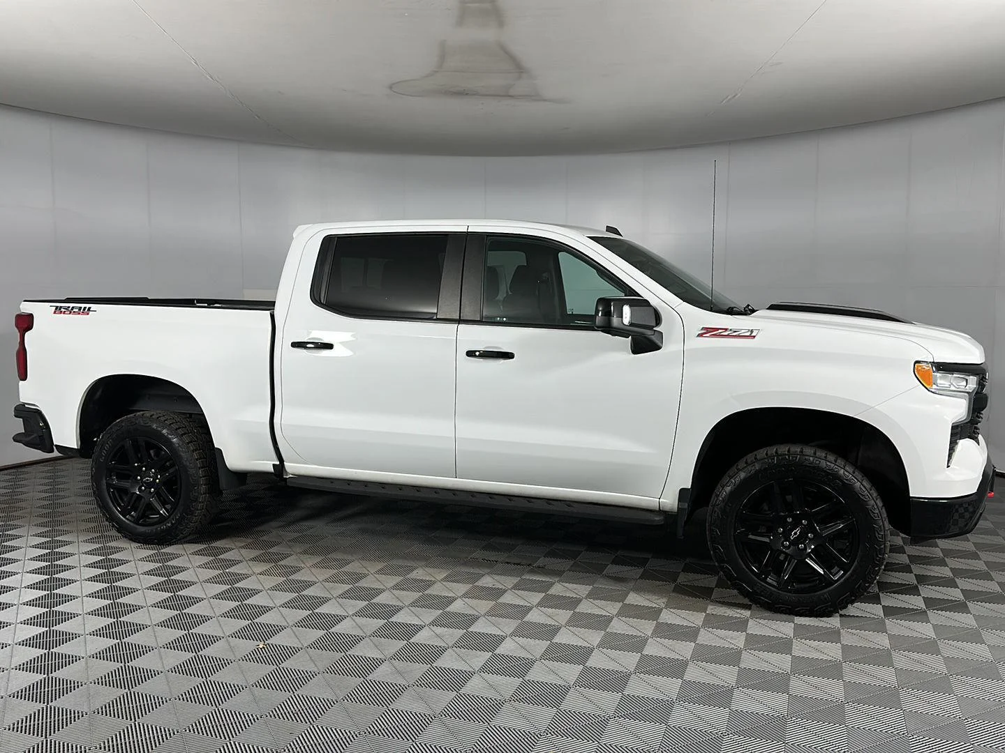 Used 2022 Summit White Chevrolet LT Trail Boss image 26