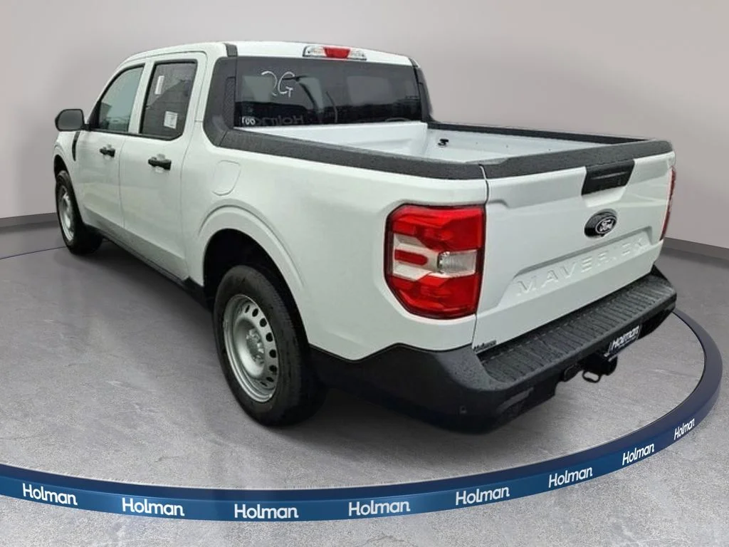 New 2026 Oxford White Ford XLT image 5