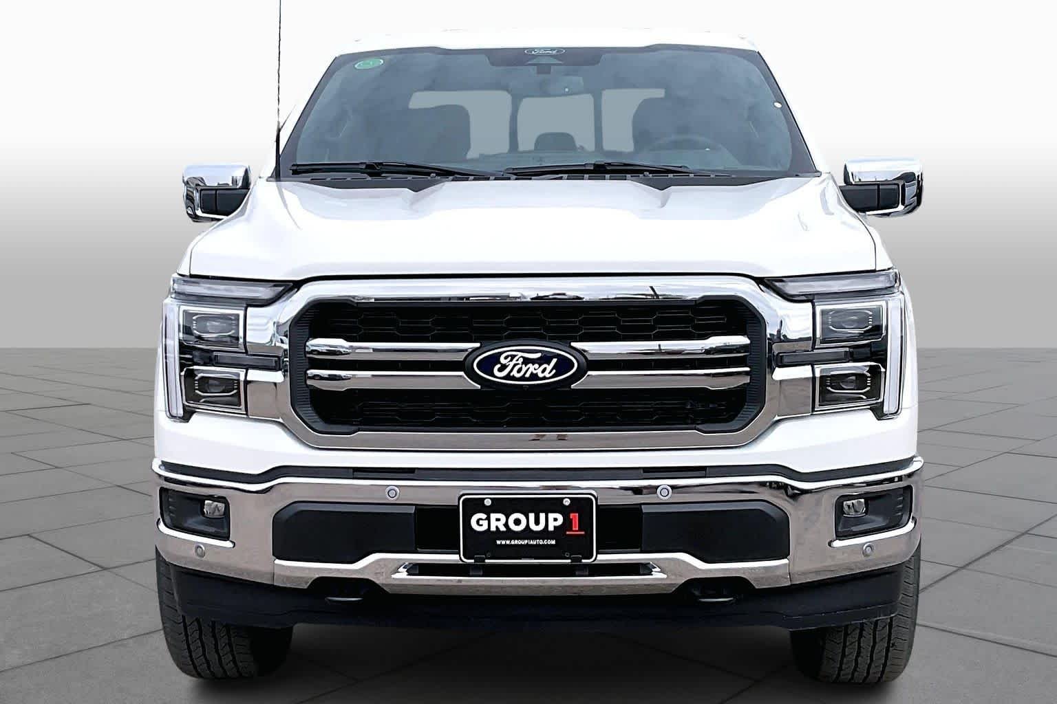 New 2026 Star White Metallic Tri-Coat Ford Lariat® image 3