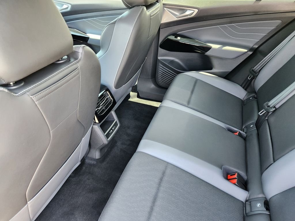 Used 2023 Gray Volkswagen Pro S image 24