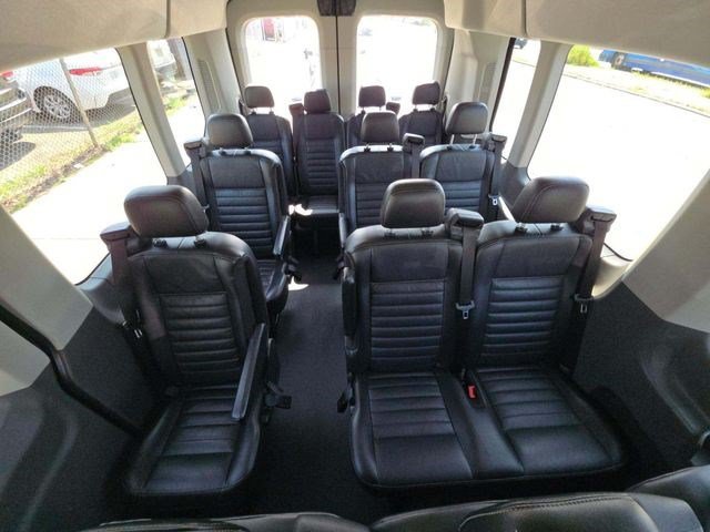 Used 2023 Agate Black Metallic Ford XLT image 5