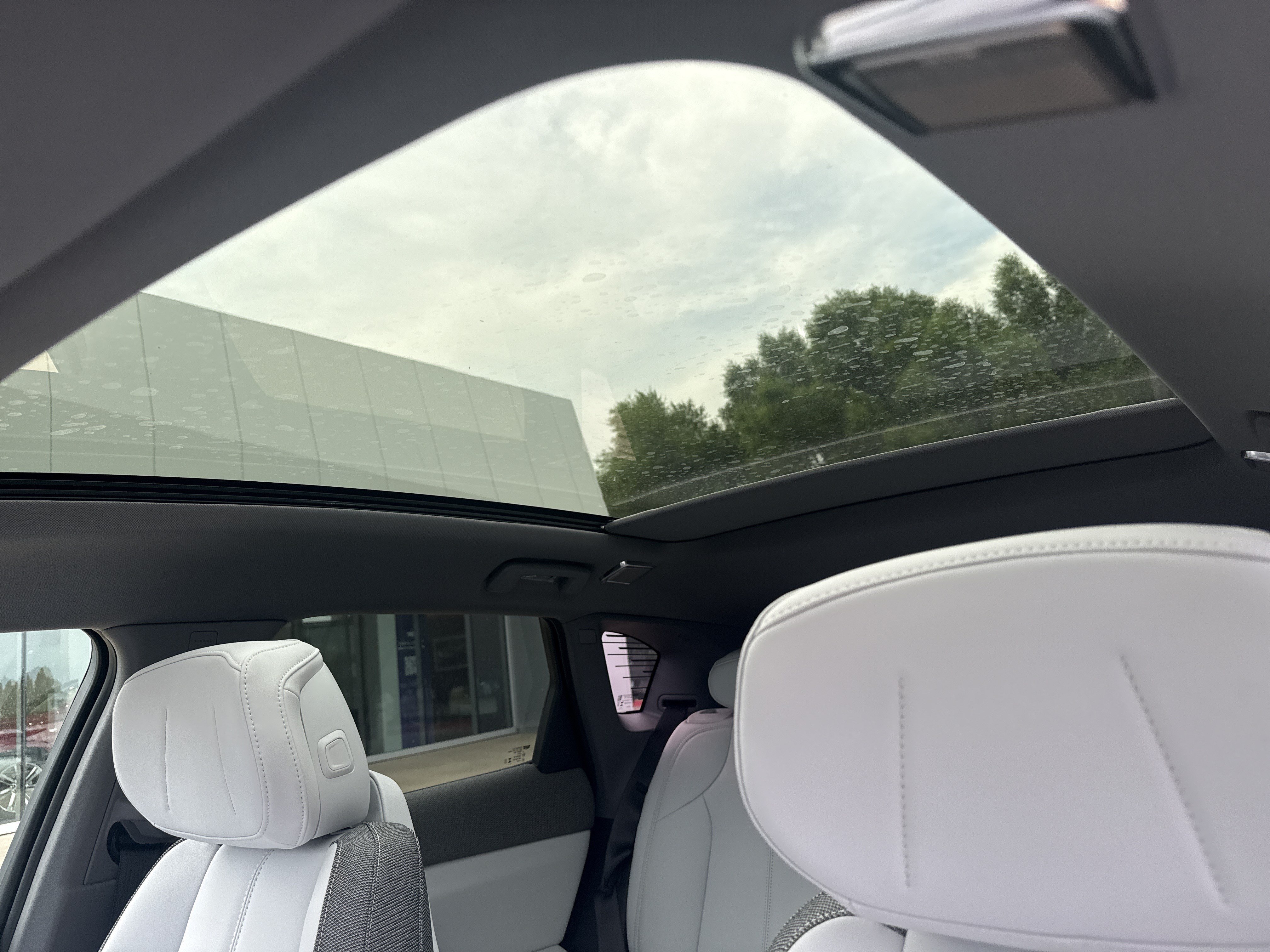 2026 Cadillac OPTIQ Sport - Photo 18