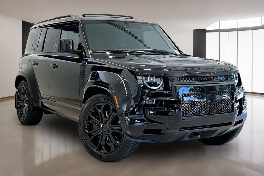 New 2026  Land Rover OCTA Black image 2
