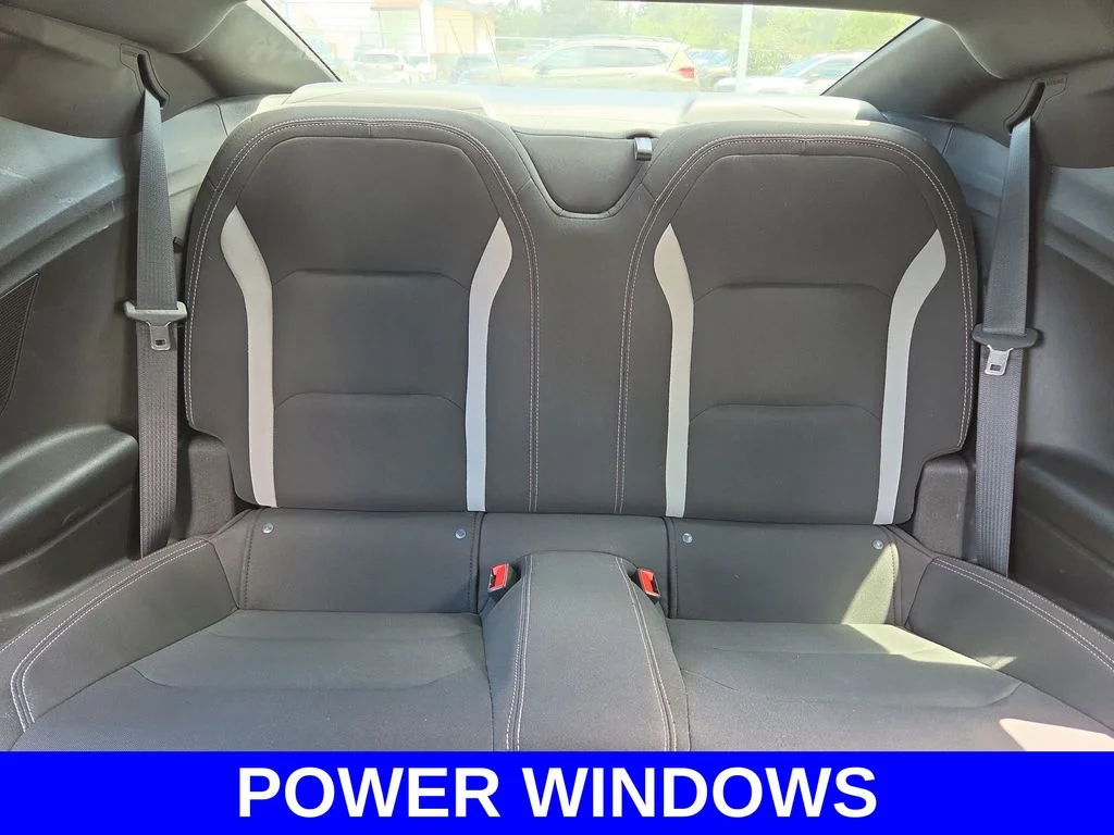 Used 2018 White Chevrolet 1LT image 10