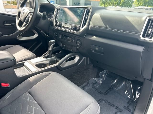 Used 2025 White Nissan SV image 11