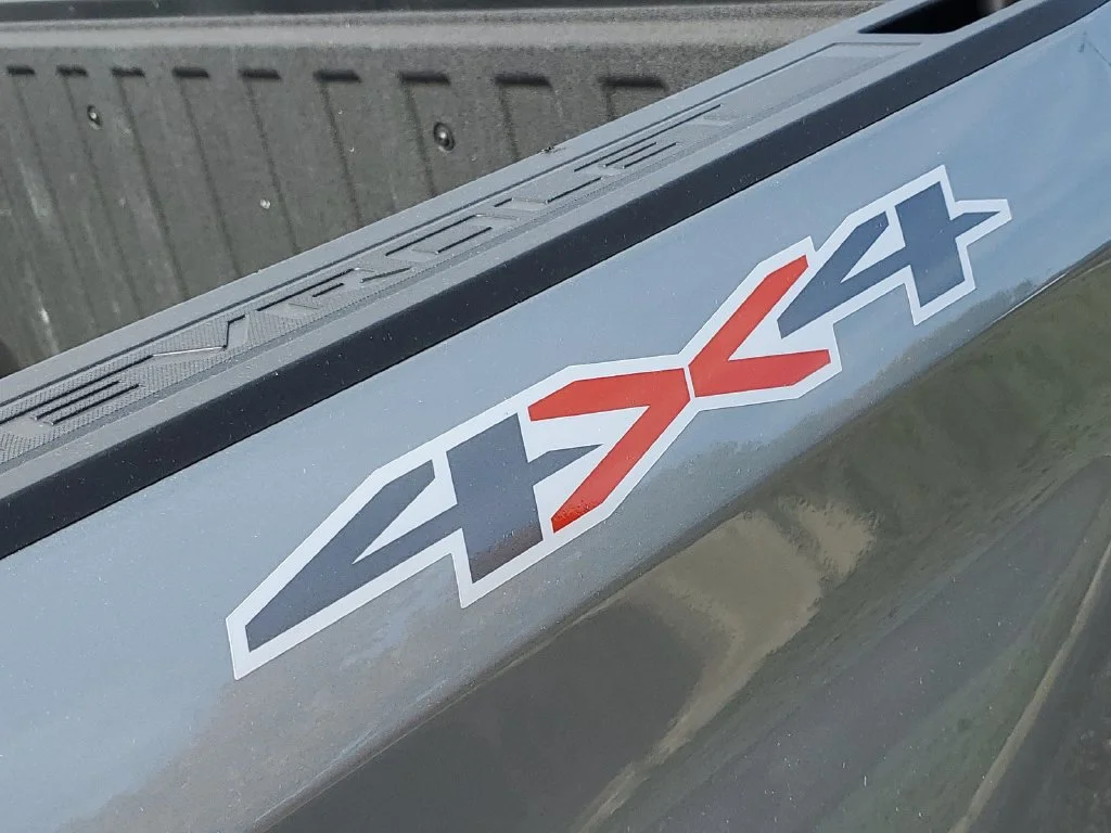 New 2026 Sterling Gray Metallic Chevrolet LT (2FL) image 33