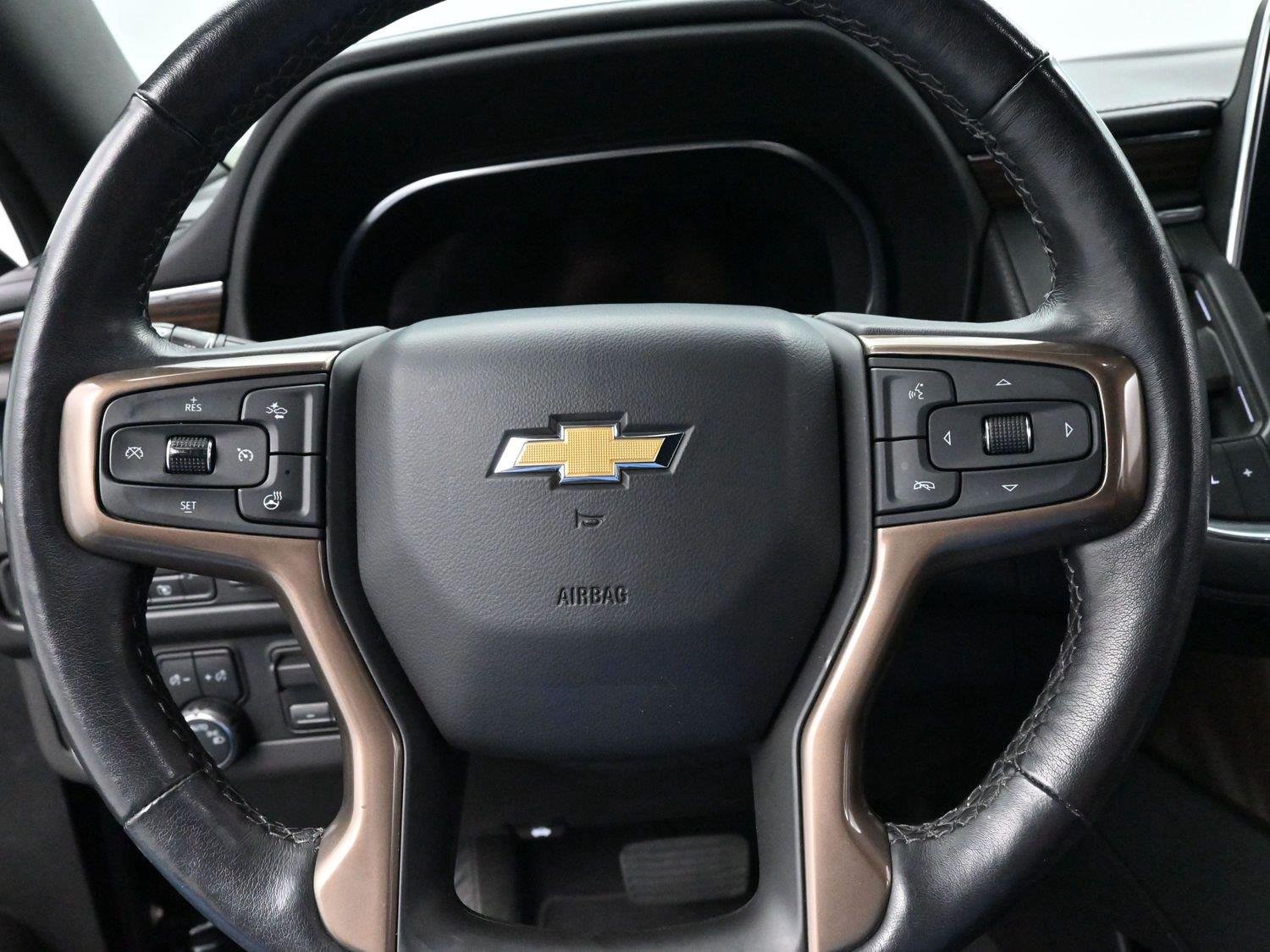 Used 2022 Black Chevrolet High Country image 21