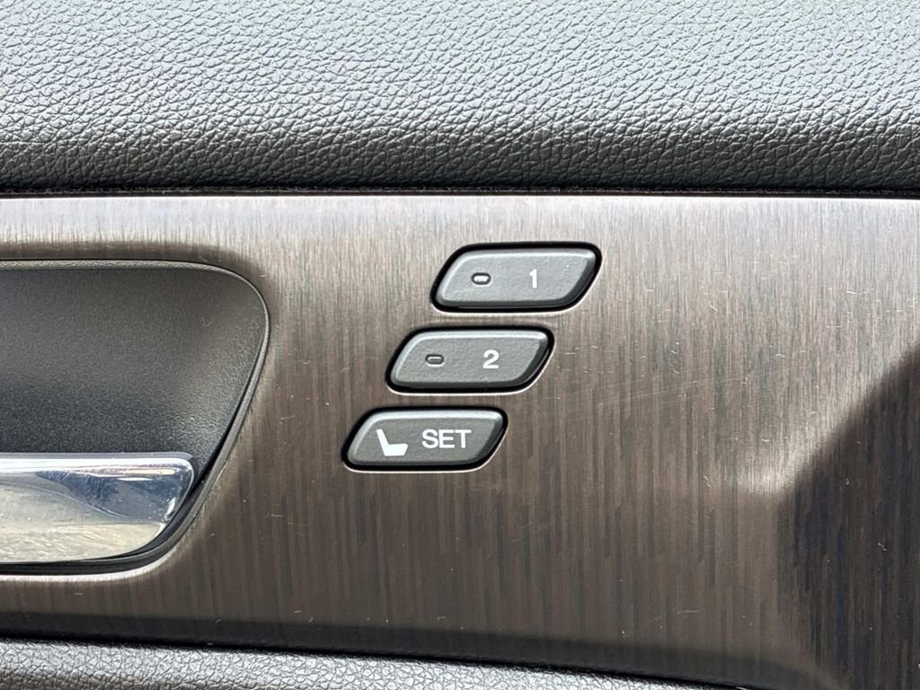 Used 2015  Honda EX-L image 23