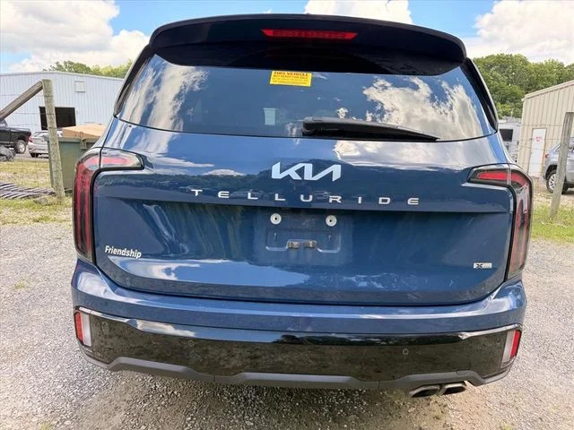 Used 2024 Black Kia EX X-Line image 18