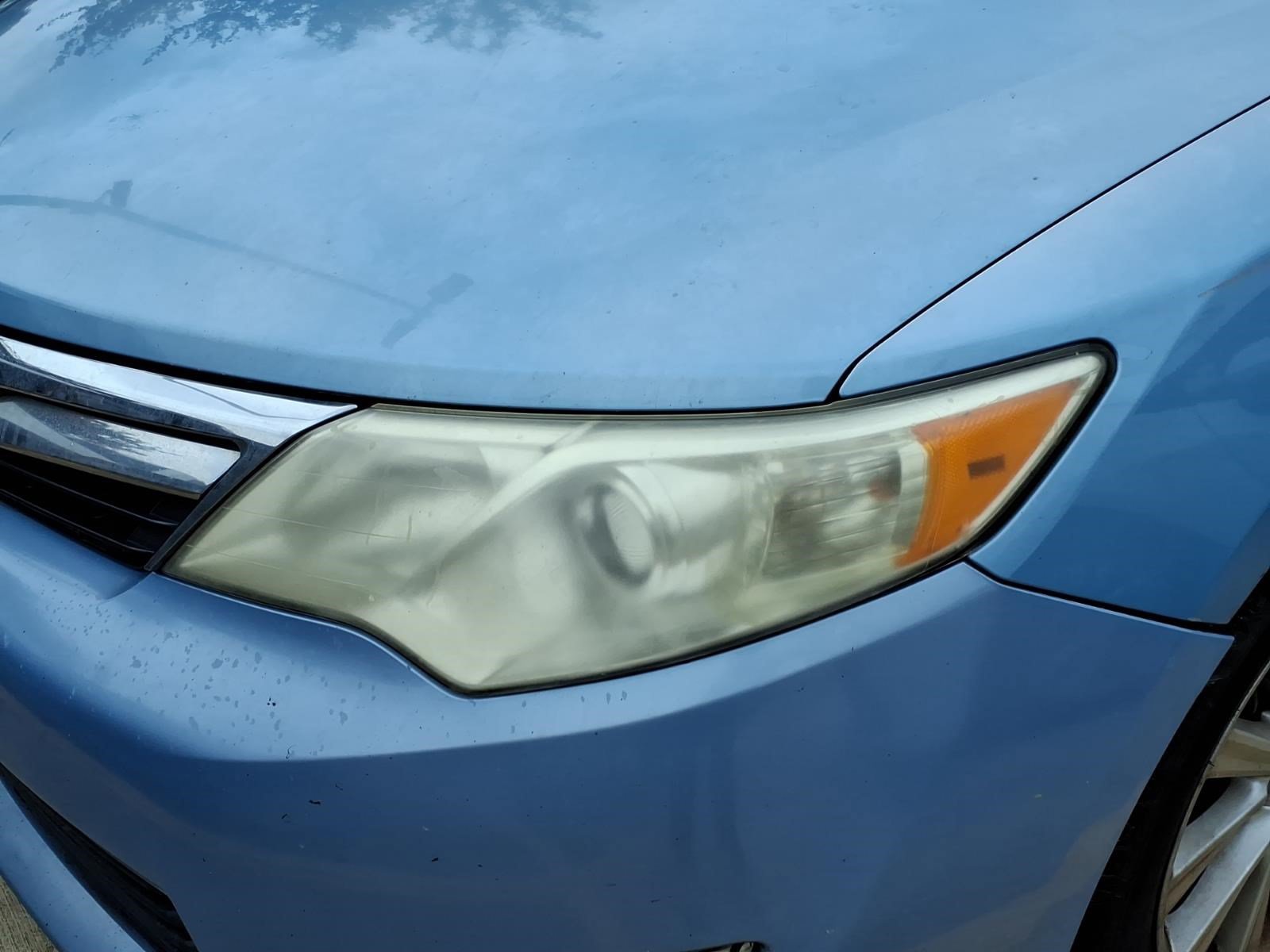 Used 2012 Blue Toyota XLE image 2