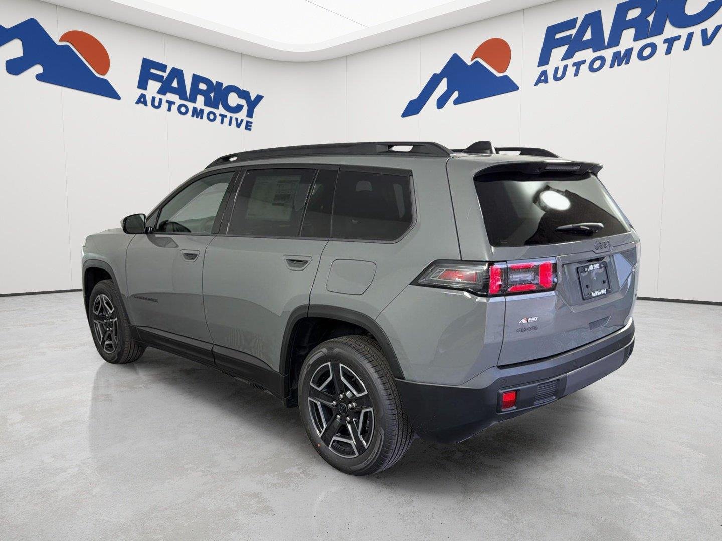 New 2026 Sting-Gray Clear-Coat Exterior Paint Jeep Laredo image 6